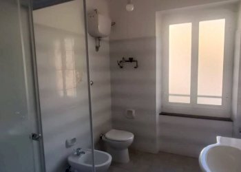 Bagno - Trilocale via Struppa, 204, Genova (zona Struppa) - foto 14