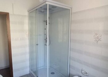 Bagno - Trilocale via Struppa, 204, Genova (zona Struppa) - foto 17