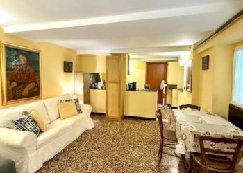 Salone - Two-room apartment piazza Invrea, Genova (neighborhood Centro Storico) - photo 5