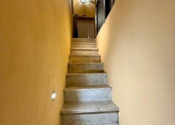 Scala - Two-room apartment piazza Invrea, Genova (neighborhood Centro Storico) - photo 10