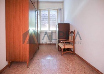 Camera da letto - Villa via della Smarrita, Forlì - foto 28