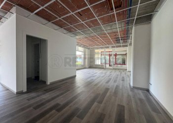 WhatsApp Image 2026-06-30 at 16.31.27 (3) - Commercial Premises Bassano del Grappa - photo 4