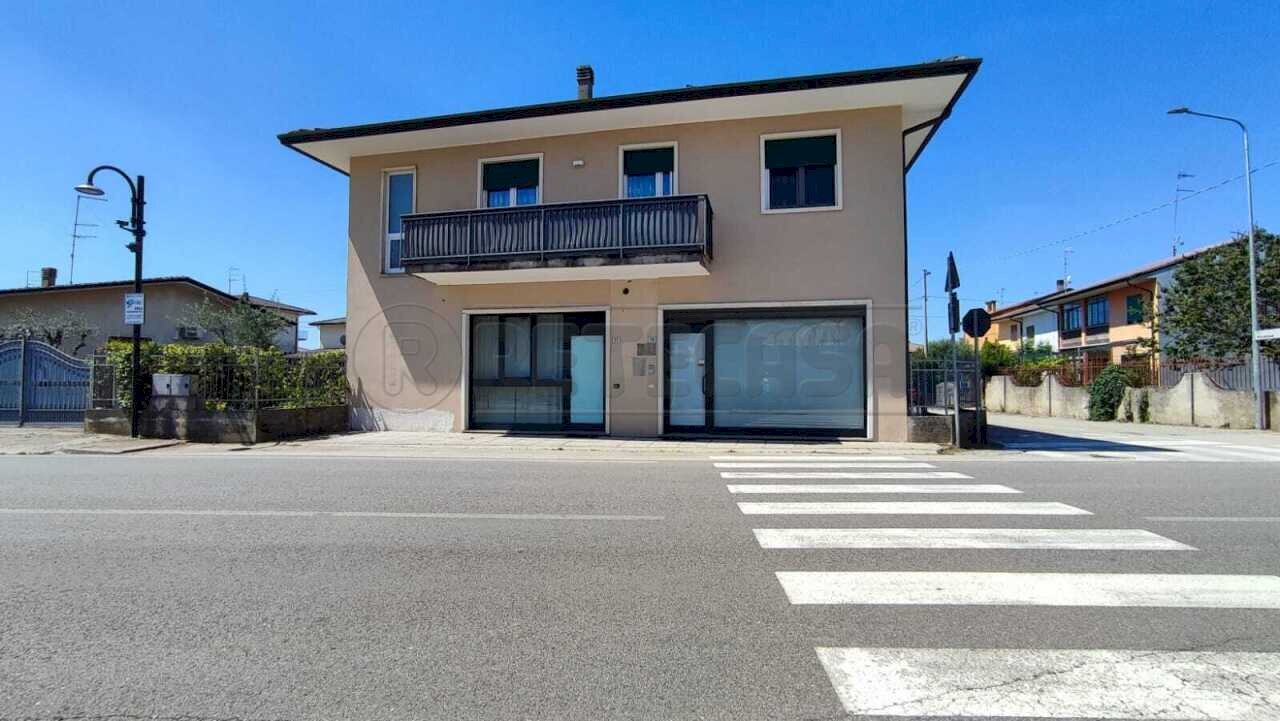 VISTA ESTERNA - Locale Commerciale Via Divisione Julia, Sarego - foto 1