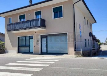 VISTA ESTERNA - Commercial Premises Via Divisione Julia, Sarego - photo 3