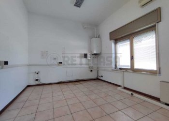 STANZA - Commercial Premises Via Divisione Julia, Sarego - photo 13