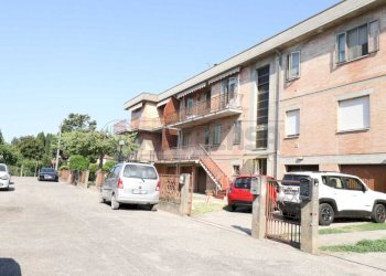 1_Esterno (2) - Appartamento Via Alcide de Gasperi 7, Bondeno - foto 1