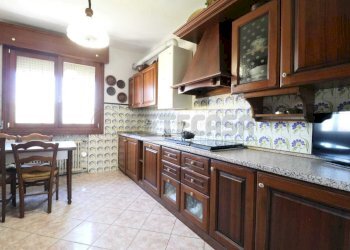 3_Cucina (1) - Appartamento Via Alcide de Gasperi 7, Bondeno - foto 3