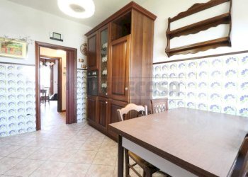5_Cucina - Appartamento Via Alcide de Gasperi 7, Bondeno - foto 5