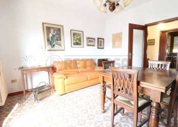 8_Soggiorno - Appartamento Via Alcide de Gasperi 7, Bondeno - foto 8