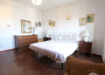 20_Letto matrimoniale - Appartamento Via Alcide de Gasperi 7, Bondeno - foto 20