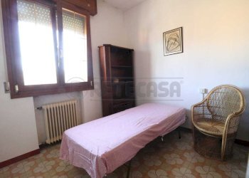 23_Letto singola - Appartamento Via Alcide de Gasperi 7, Bondeno - foto 23