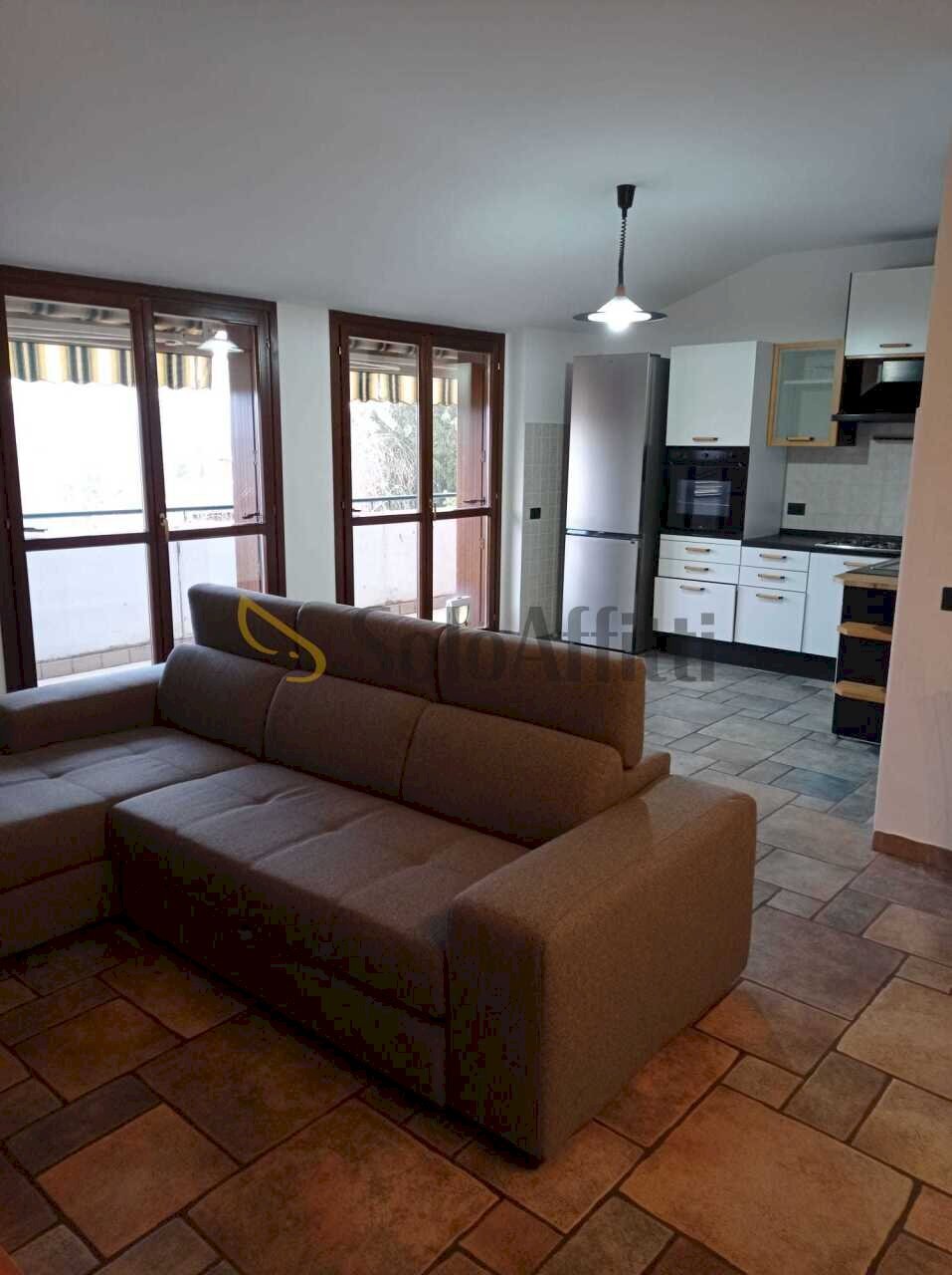 soggiorno - Three-room apartment Solbiate Arno - photo 3