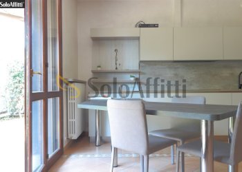 soggiorno con cucina a vista - Appartamento Via Gadames, Paderno Dugnano - foto 5