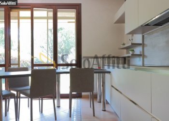 soggiorno con cucina a vista - Appartamento Via Gadames, Paderno Dugnano - foto 7