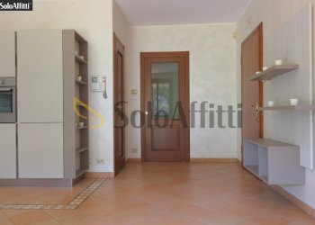 soggiorno con cucina a vista - Appartamento Via Gadames, Paderno Dugnano - foto 9