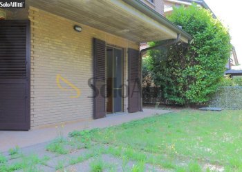 giardino retro camere - Appartamento Via Gadames, Paderno Dugnano - foto 18