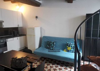 living - Quadrilocale Borgo Garimberti 18, Parma - foto 1