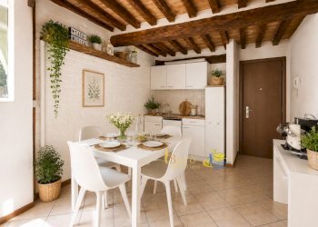 CUCINA RAFFINATA 1 - Bilocale Strada Massimo D'Azeglio 74, Parma (zona Oltretorrente) - foto 1