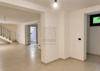 villetta a schiera zona nord - Terraced Villa Via delle Querce 939, Lucca - photo 1