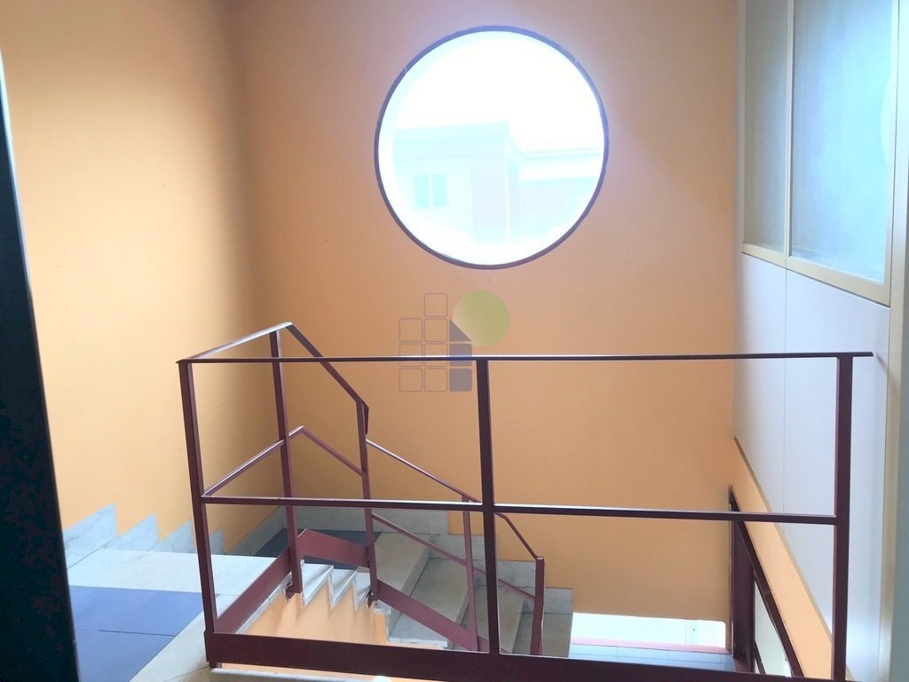 scala di accesso agli uffici - Ufficio Via delle Cateratte 11, Livorno - foto 3