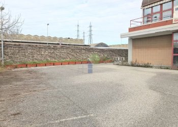 piazzale - Ufficio Via delle Cateratte 11, Livorno - foto 7