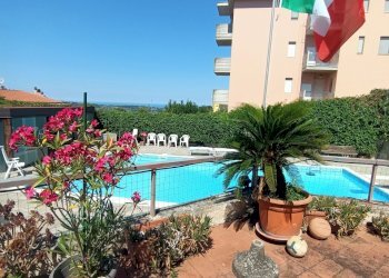 DILEOIMMOBILIAREVENDE VILLA CON PISCINA - Casa indipendente Acquaviva Picena - foto 9