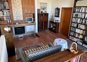 DILEOIIMMOBILIAREVENDE VILLA CON PISCINA (1) - Casa indipendente Acquaviva Picena - foto 11