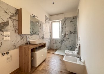 BAGNO - Quadrilocale Via Piave 23, Castegnero - foto 6