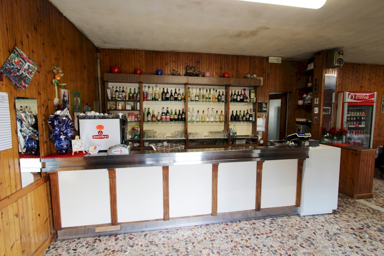 Bar - Locale Commerciale Rezzoaglio - foto 2