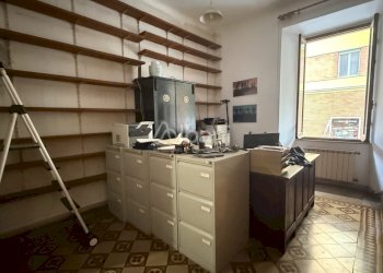 SP755_ampio appartamento in vendita pieno centro c - Office La Spezia - photo 4