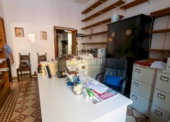 SP755_ampio appartamento in vendita pieno centro c - Office La Spezia - photo 9