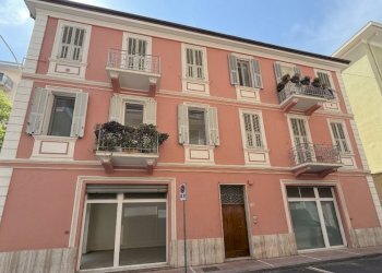 T27128 - Three-room apartment Via Andrea Doria, Taggia - photo 1