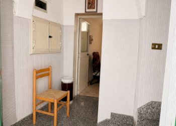 androne palazzo - Three-room apartment Via Barbacana 23, Monopoli - photo 5