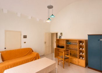 soggiorno - Three-room apartment Via Barbacana 23, Monopoli - photo 15