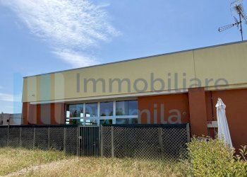 6 - Commercial Premises Sant'Agata Bolognese - photo 28