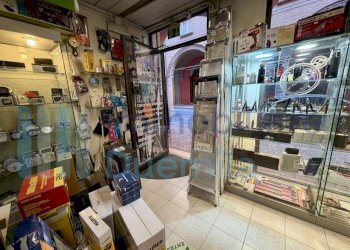 3tempImageBWHEqV - Not Food Bologna (neighborhood Centro Storico) - photo 3