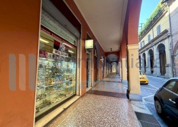 23tempImageat13C0 - Not Food Bologna (neighborhood Centro Storico) - photo 23