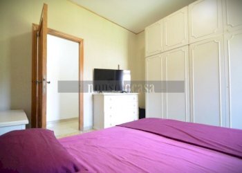 CAMERA DA LETTO - Trilocale Piazzale Palmiro Togliatti 999, Deruta - foto 9