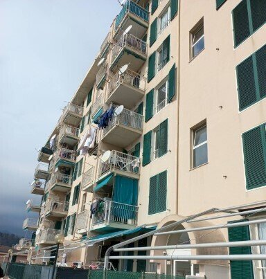2 - Quadrilocale all'asta Via Evasio Montanella 96/8, Genova (zona Prà) - foto 1