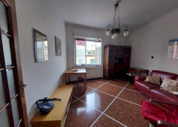 20251215_101739.jpg - Three-room apartment Passo della Zebra, Genova (neighborhood Marassi) - photo 8