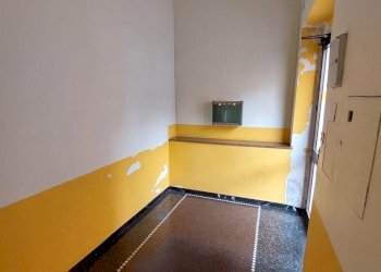 20251215_103447.jpg - Three-room apartment Passo della Zebra, Genova (neighborhood Marassi) - photo 27
