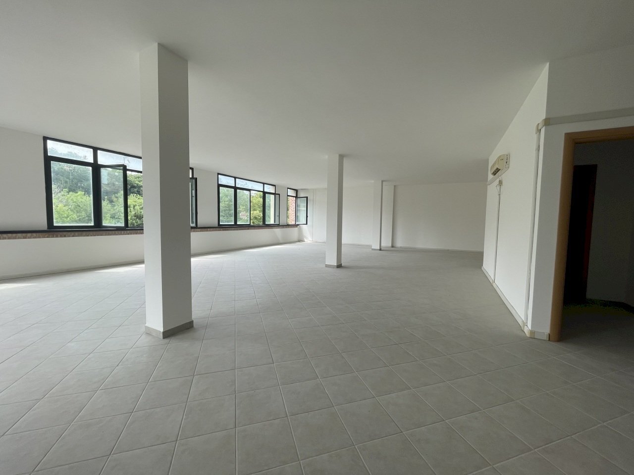 IMG_7673 - Office Via Magona, Cecina - photo 3