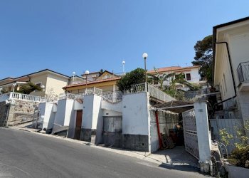esterno - Independent house Via G. D'Annunzio 28, Sanremo - photo 3