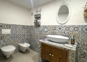 bagno - Three-room apartment Piazza San Leonardo, Vernio - photo 14