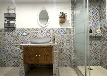 bagno - Three-room apartment Piazza San Leonardo, Vernio - photo 15
