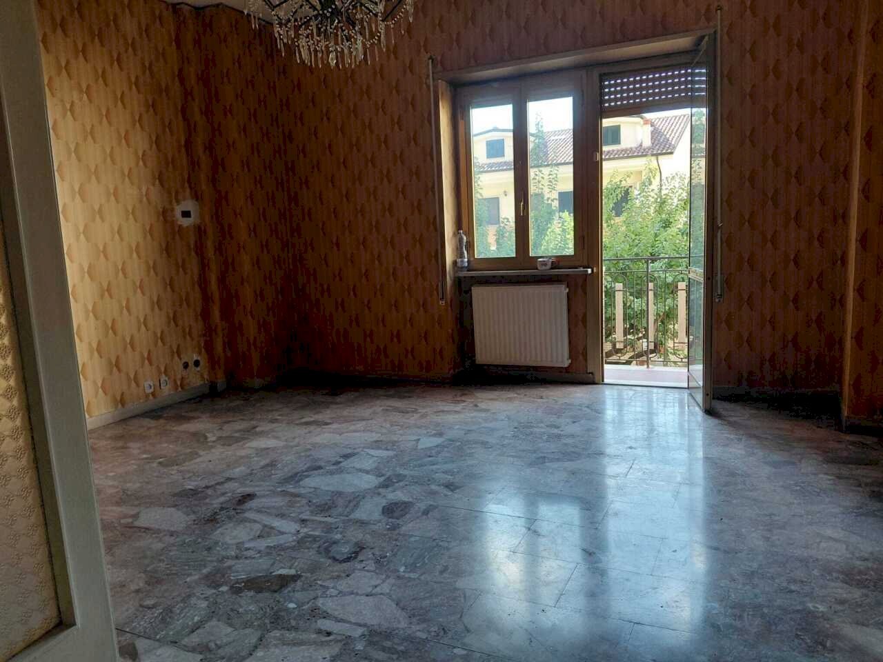 3 - Three-room apartment Via Poerio 14, Guidonia Montecelio - photo 3