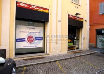 esterno - Locale Commerciale Via Goito, Bologna (zona Centro Storico) - foto 4