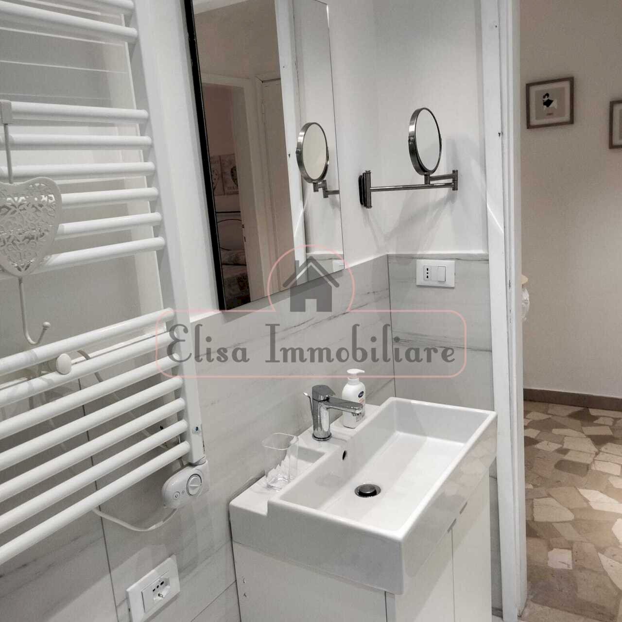 PHOTO-2026-02-19-14-00-01 - Three-room apartment Viareggio - photo 3