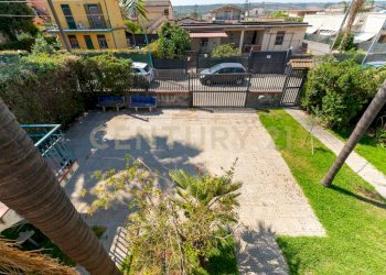 Viale dei pini 21 (8) - Portion of a house Via dei Geranei, Augusta - photo 8
