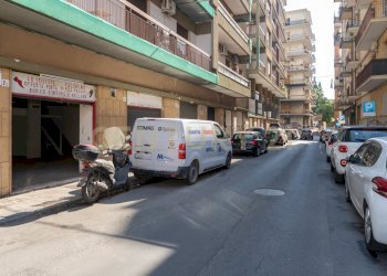 Bottega Bronte 2 (26) - Locale Commerciale Via Bronte 2, Catania - foto 21
